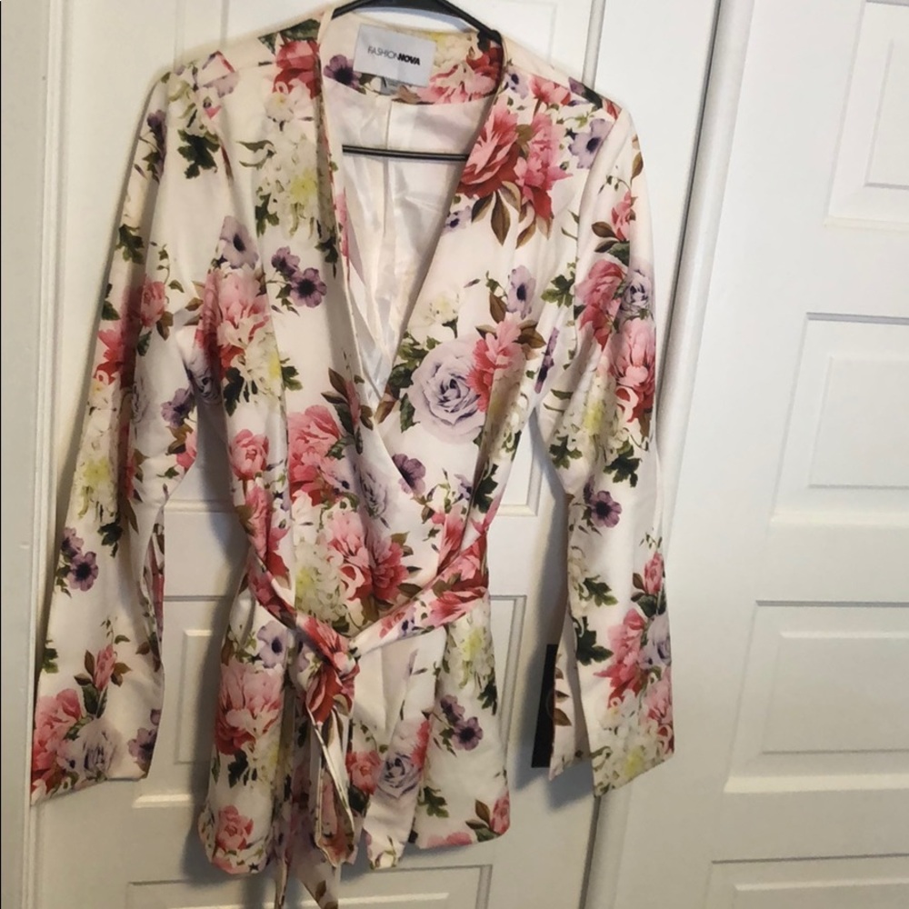 Fashionnova Floral Print Blazer